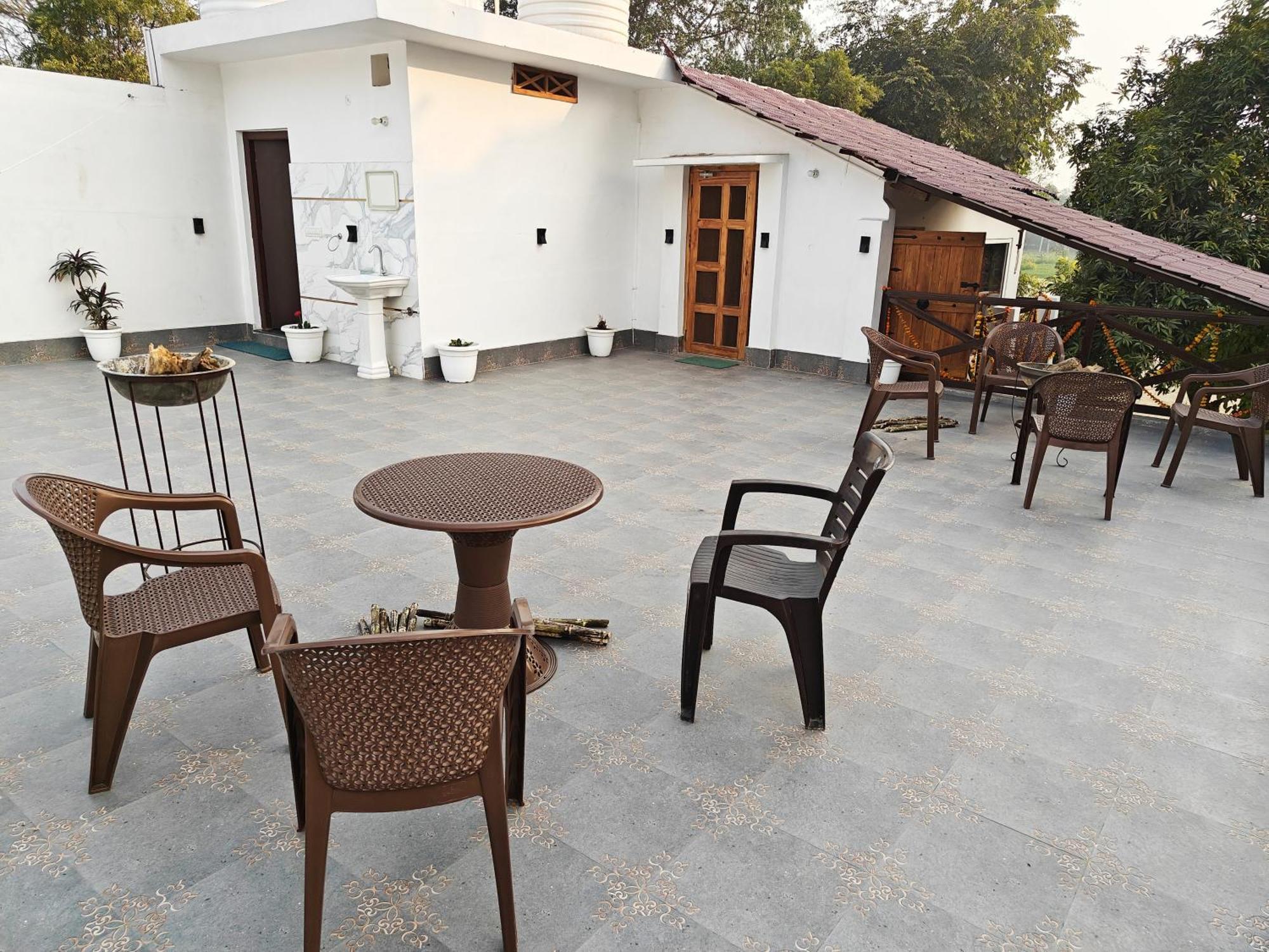 Shobhayan Inn, Airport Railway Station Pickup Free Ayodhya Zewnętrze zdjęcie